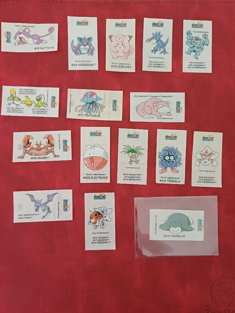 Pokémon 16x Dunkin stickers unpeeled & unscratched, Verzenden, Zo goed als nieuw, Overige typen