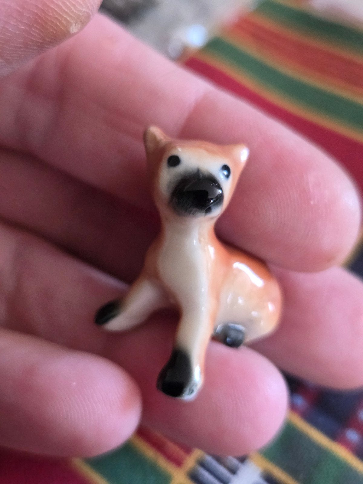 Miniatuur  beeldje  hondje porseleinen, Ophalen of Verzenden, Zo goed als nieuw, Dier