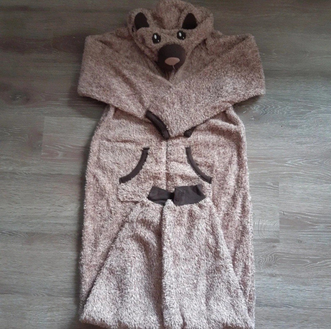 Onesie beer, Kinderen en Baby's, Carnavalskleding en Verkleedspullen, Ophalen of Verzenden, 110 t/m 116, Jongen of Meisje