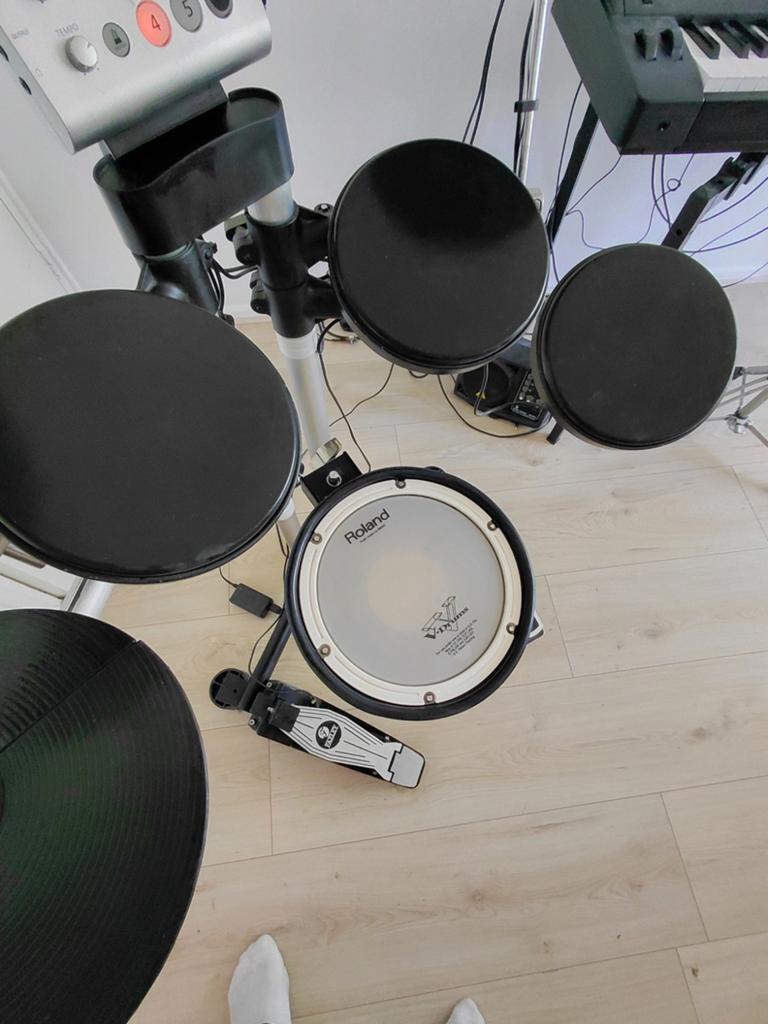 Roland elektronisch drumstel, Ophalen of Verzenden, Gebruikt, Roland, Elektronisch