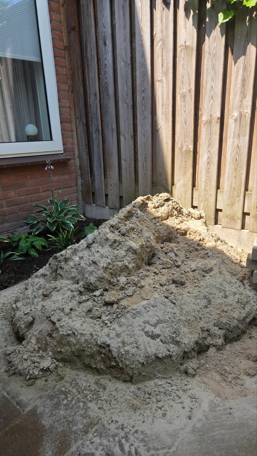 Gratis af te halen: Ophoogzand/Witzand, Tuin en Terras, Zand, Ophalen, Gebruikt, Straatzand