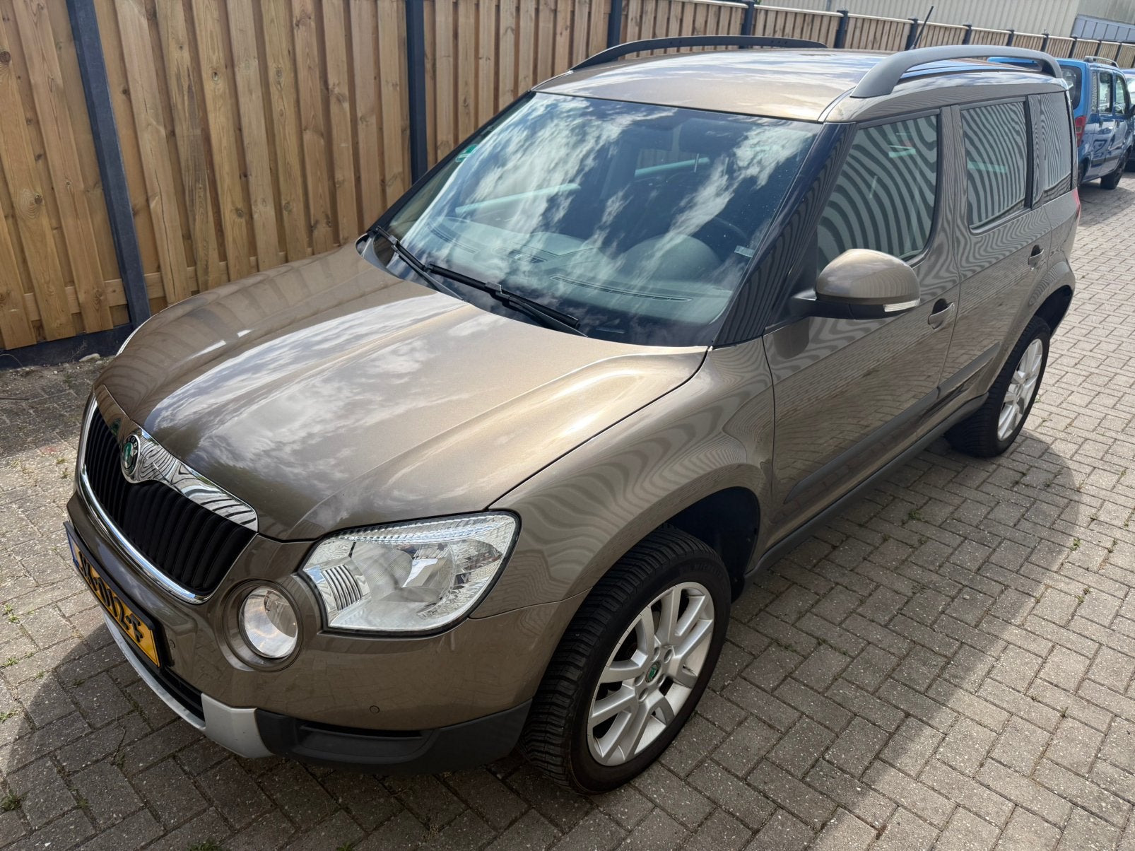 Skoda Yeti 1.4 TSI Ambition | Cruise | Airco | Stoelverwarm, Auto's, Skoda, Bedrijf, Yeti, ABS, Airconditioning, Bluetooth, Bochtverlichting
