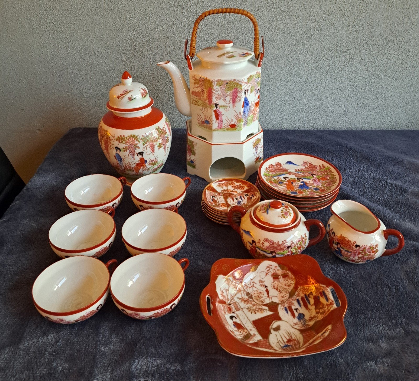 Vintage Japans theeservies met geisha decoratie, Ophalen