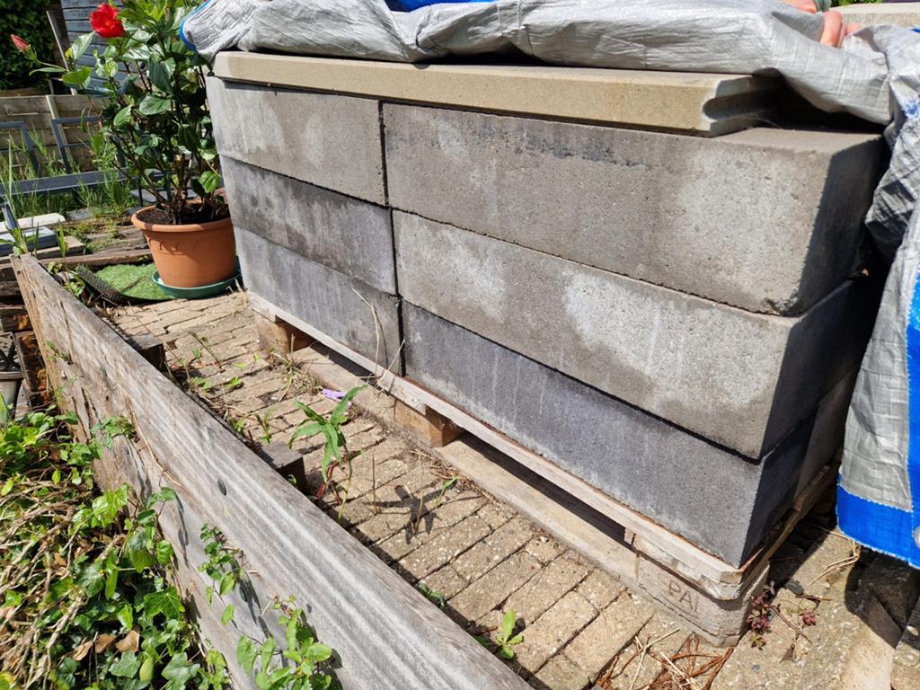 Beton stapelblokken 60x15x15 - 22 stuks, Tuin en Terras, Bielzen en Borders, Ophalen, Blok, Nieuw, Minder dan 25 cm