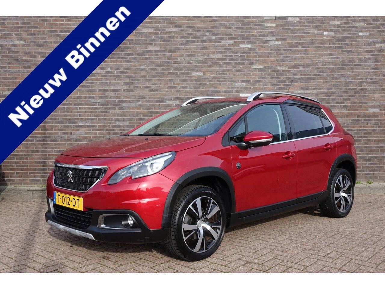 Peugeot 2008 1.2 PureTech GT-line, navigatie, stoelverwarmin, Voorwielaandrijving, Euro 6, Leder, Bedrijf