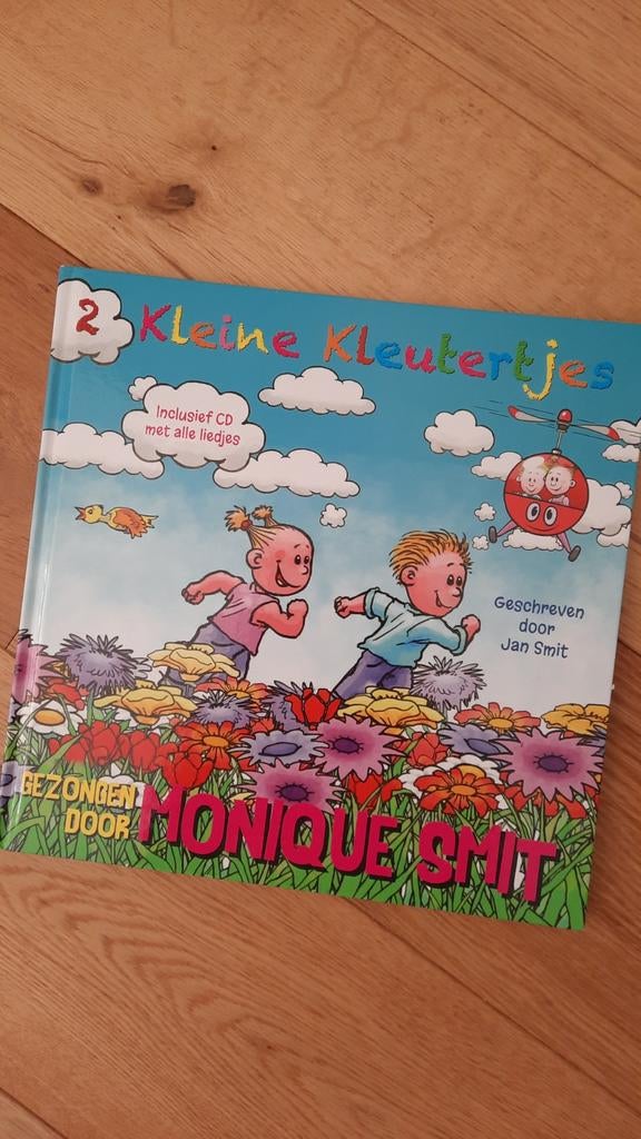 2 kleine kleutertjes | Jan en Monique Smit | boek en cd zgan, Ophalen of Verzenden, Zo goed als nieuw, Fictie algemeen