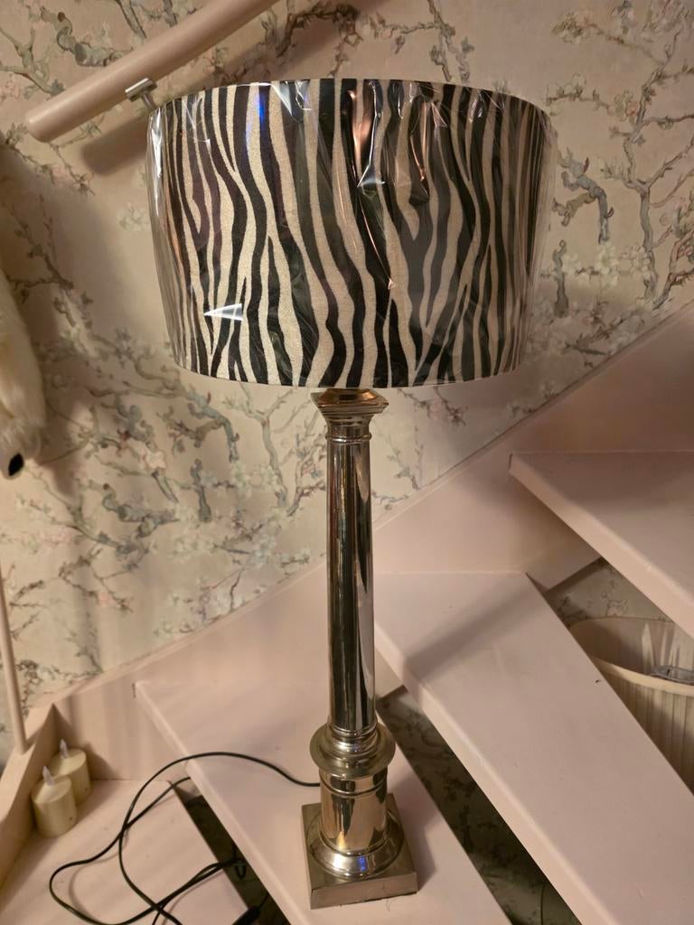 2 eichholtz styl schemerlampen 80 cm hoog met kappen, Ophalen, Gebruikt, Metaal