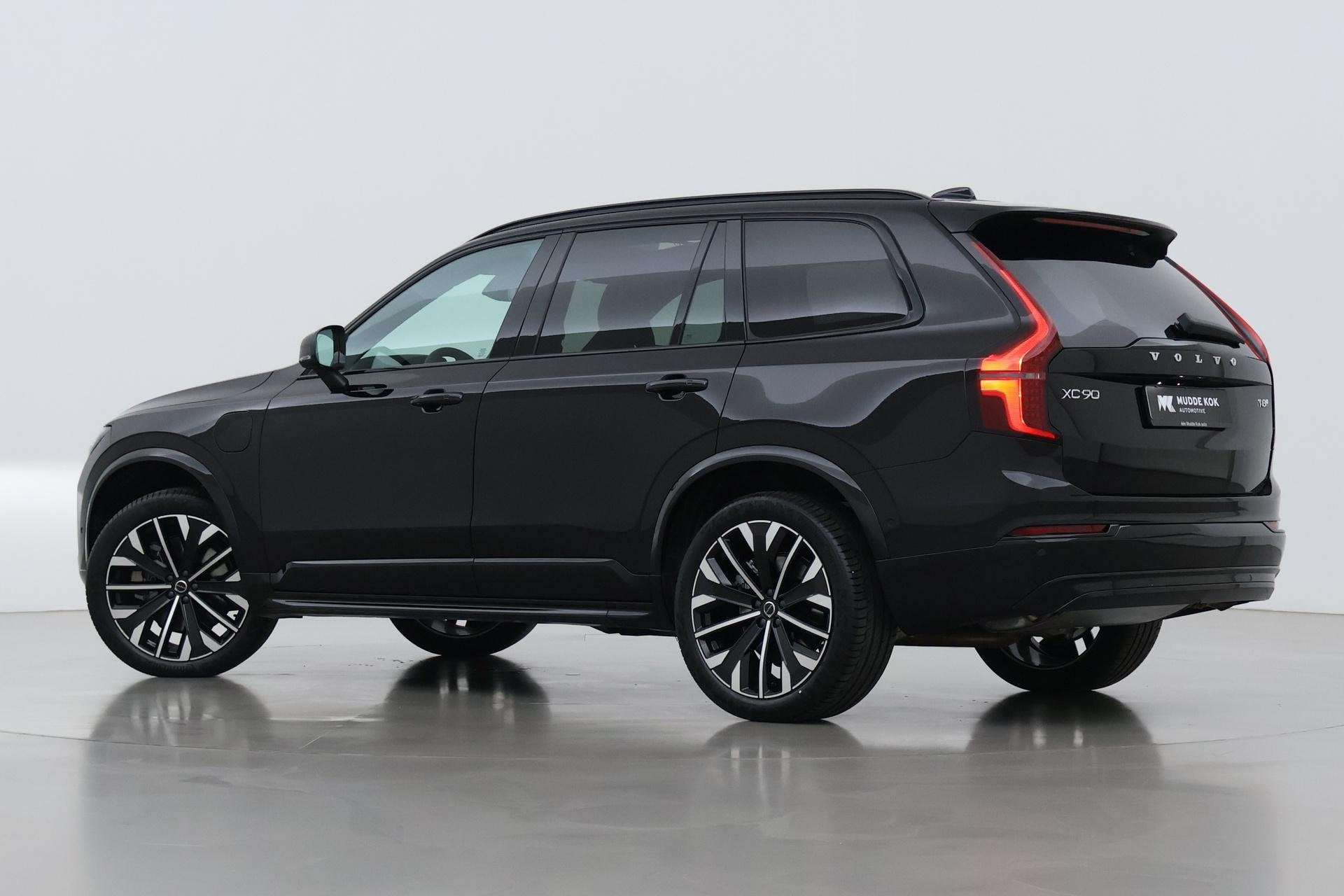 Volvo XC90 T8 Ultra Dark | Harman/Kardon | Trekhaak | Panora, Gebruikt, Euro 6, 1969 cc, Zwart
