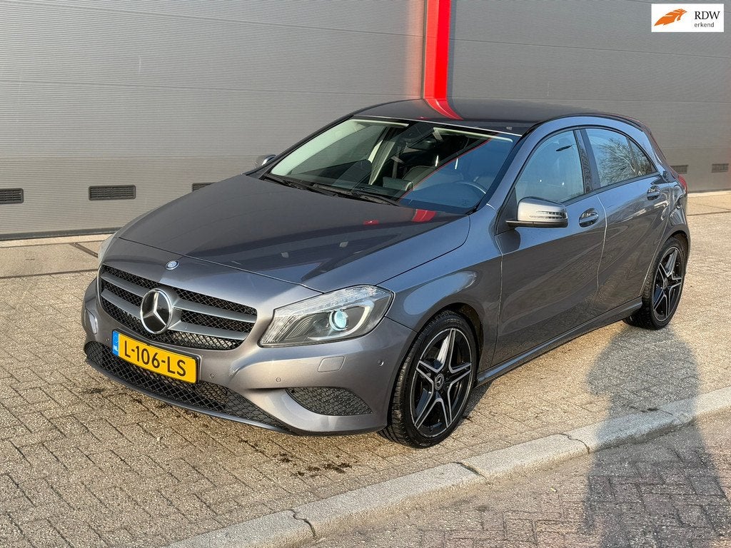 Mercedes-Benz A-klasse 180 Prestige | Goedonderhouden | Navi, Auto's, Voorwielaandrijving, Gebruikt, Euro 6, 4 cilinders