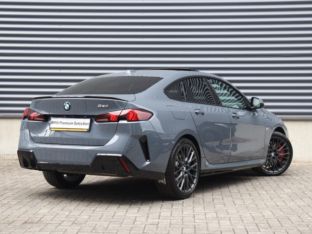 BMW 2 Serie Gran Coupé 220 | M Sportpakket Pro | Panodak |, Auto's, BMW, Stof, Gebruikt, Met garantie (alle), Origineel Nederlands