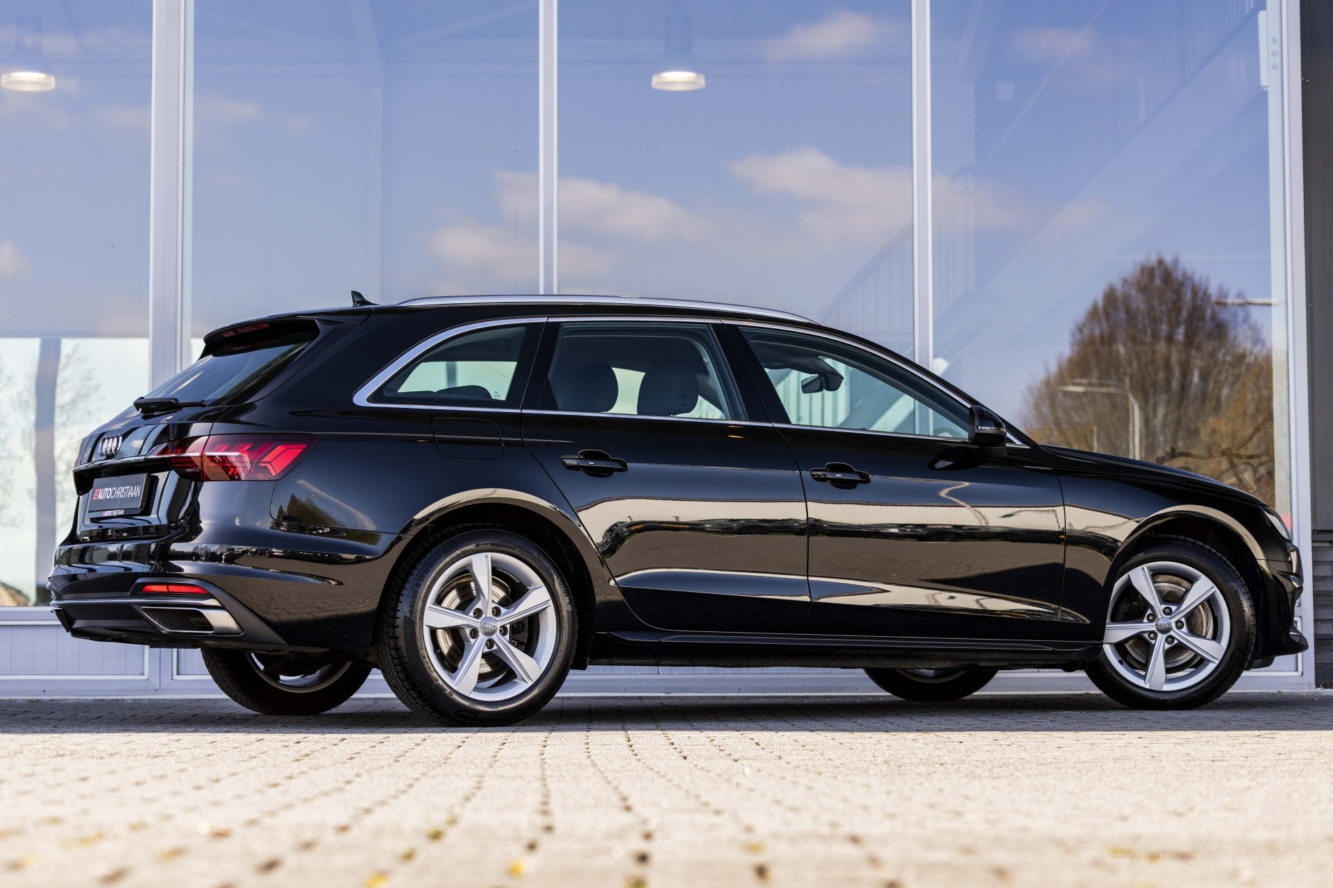 Audi A4 Avant 35 TFSI Launch edition Business | LED | Keyles, Auto's, Audi, 12 maanden, Stof, Gebruikt, Euro 6