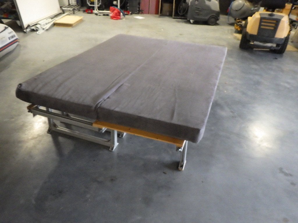 camperbed uitschuifbaar aluminium hout, Ophalen of Verzenden, Gebruikt