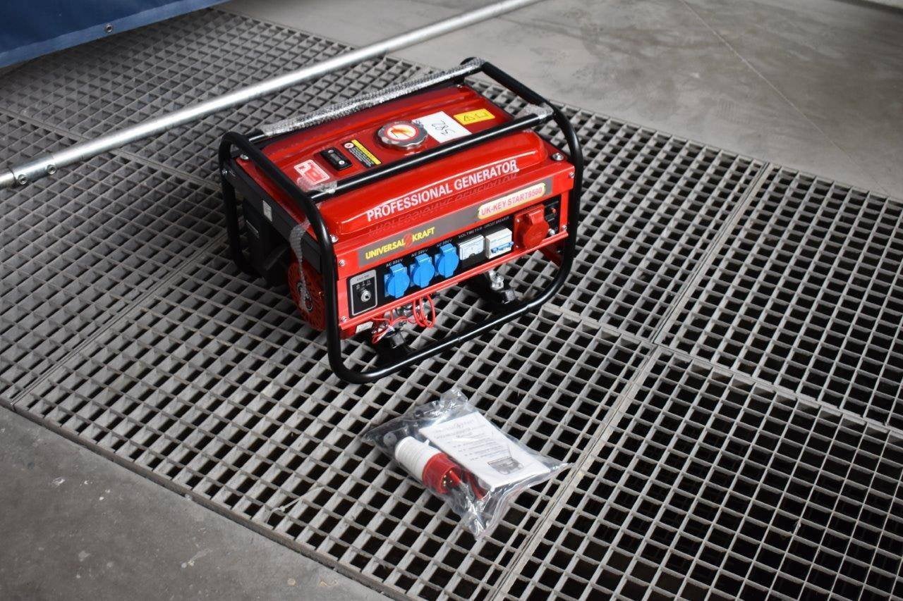aggregaat/generator 9500w nieuw Silent gratis bezorging, Geluidgedempt, Nieuw, 10 tot 30 kVA, Verzenden