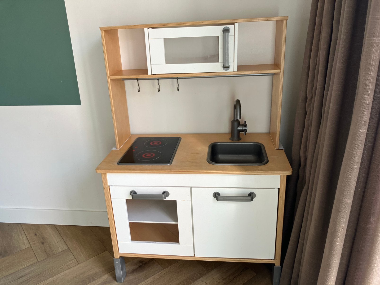 Ikea keukentje inclusief veel speelmateriaal, Ophalen, Zo goed als nieuw