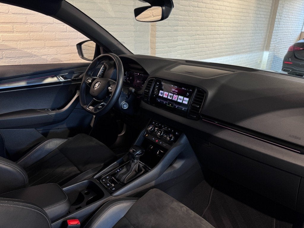 Skoda KAROQ 1.5 TSI ACT Sportline Business DSG Virtual Camer, Auto's, Automaat, Karoq, Bedrijf, SUV of Terreinwagen