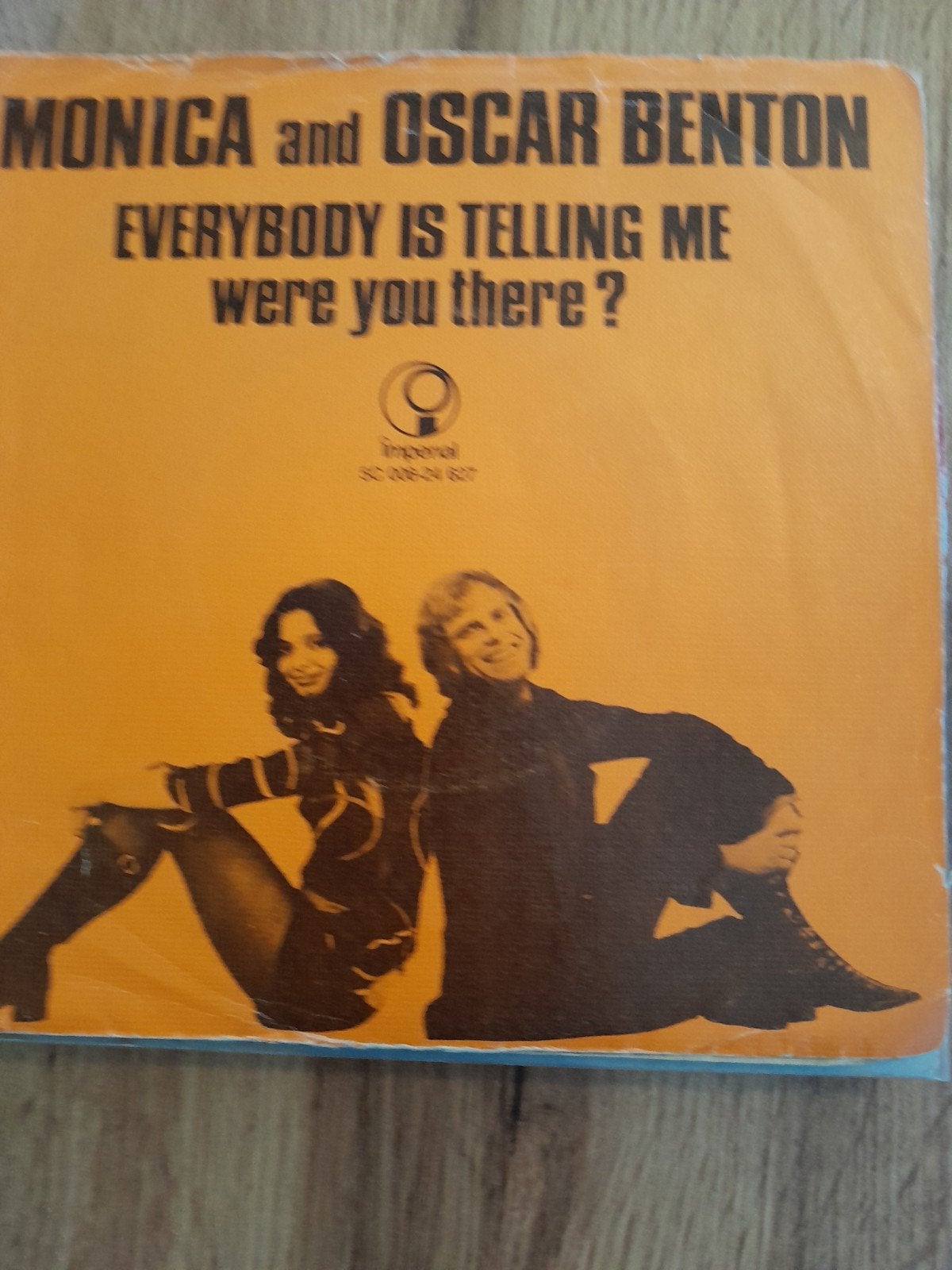 Monica and oscar benton 7inch everbody is telling me, Ophalen of Verzenden, Zo goed als nieuw, Pop