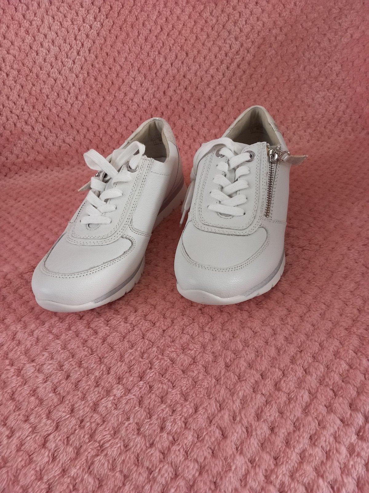 Nieuw! Witte Medicus schoenen, mt G6,5 nooit gedragen, NIEUW, Medicus, Wit, Nieuw, Ophalen of Verzenden