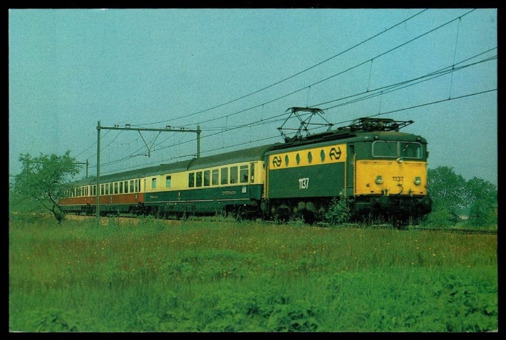 Spoorwegen Nederland : NS - TEE - luxe trein, Verzamelen, Ophalen of Verzenden, Zo goed als nieuw, Trein, Kaart of Prent