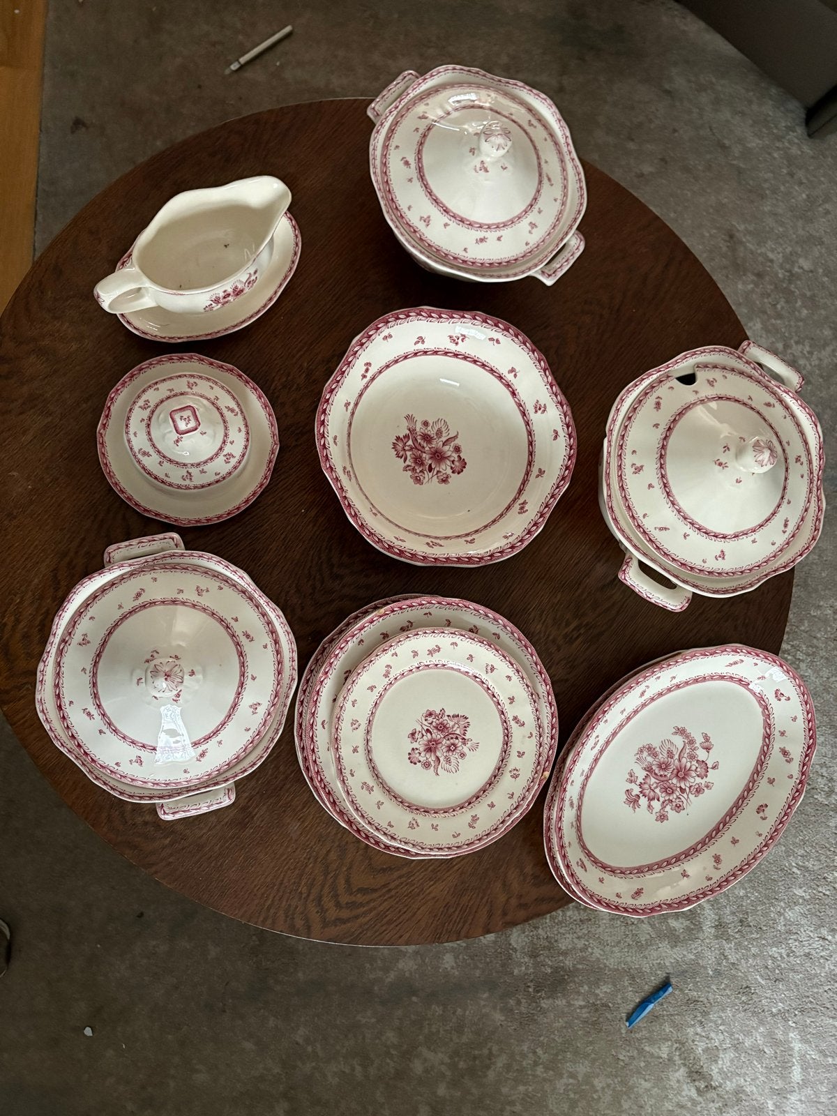 Arabia Finland Vintage Servies – Roze Bloemen – Complete Set, Ophalen, Gebruikt, Keramiek, Vintage
