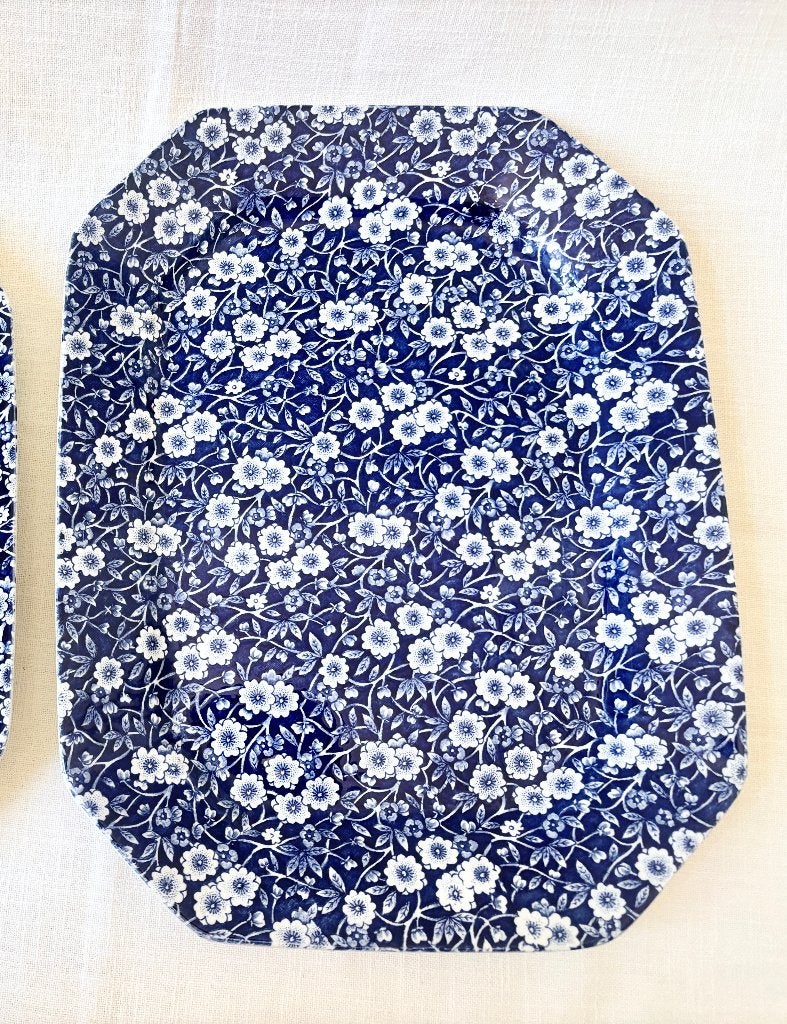 Burleigh - Blue Calico - Schotel (34 cm), Huis en Inrichting, Verzenden, Overige stijlen, Aardewerk, Schaal of Schalen