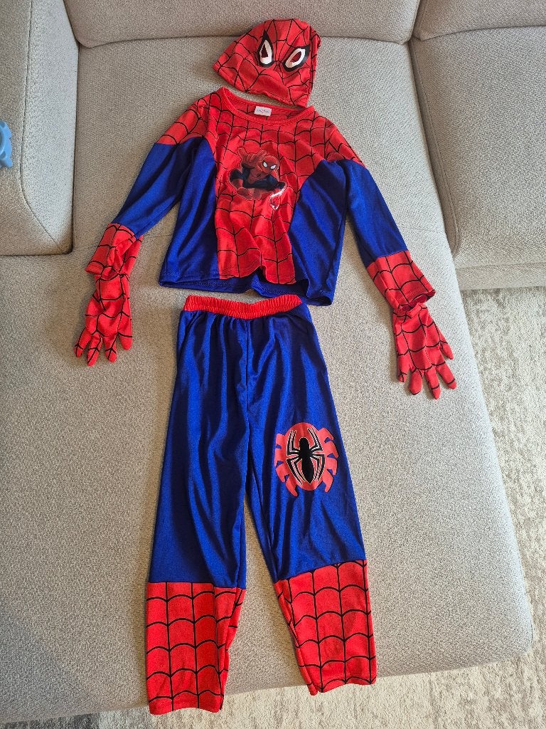 Spiderman kostuum 5-6 jaar (110/116) – met lichtgevende top, Ophalen, Zo goed als nieuw, 110 t/m 116, Jongen