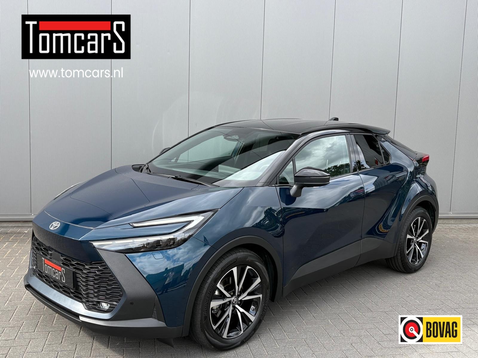 Toyota C-HR 1.8 Hybrid 140PK First Edition Bi-Tone/Winter-pa, Auto's, Toyota, 4 cilinders, 700 kg, Blauw, Leder en Stof