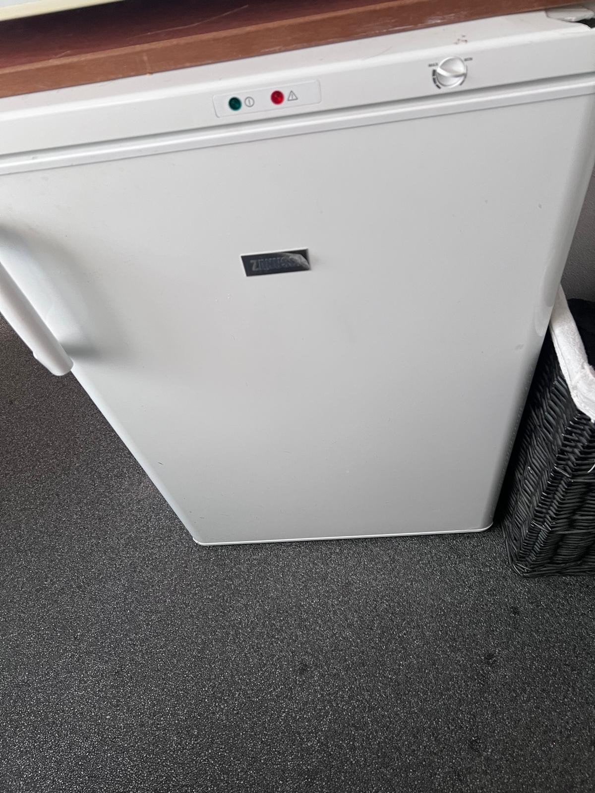 Diepvries met 3 laden Zanussi bieden vanaf €30, Witgoed en Apparatuur, Ophalen of Verzenden, Minder dan 60 cm
