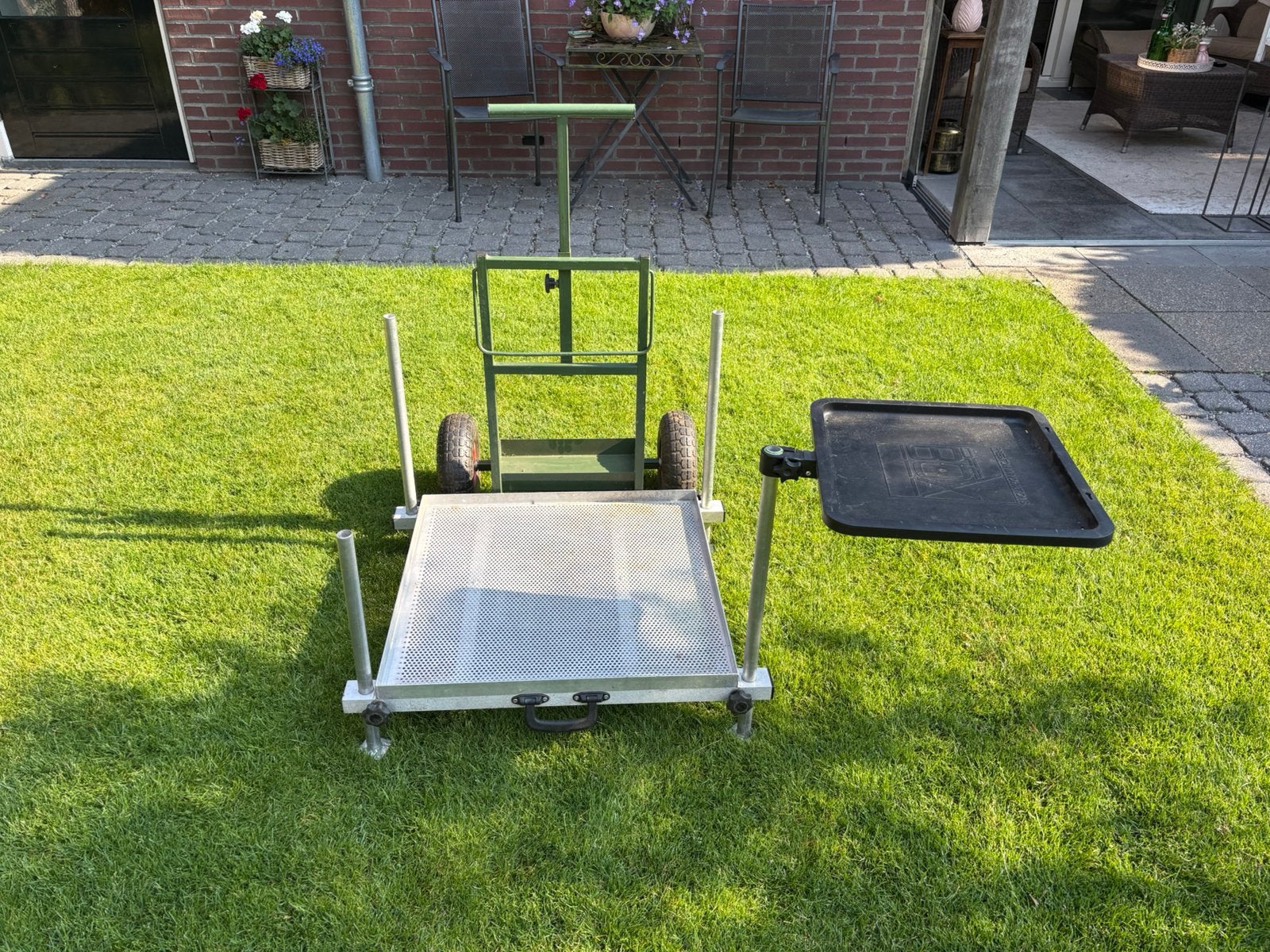 Plateau en steekwagen, Ophalen