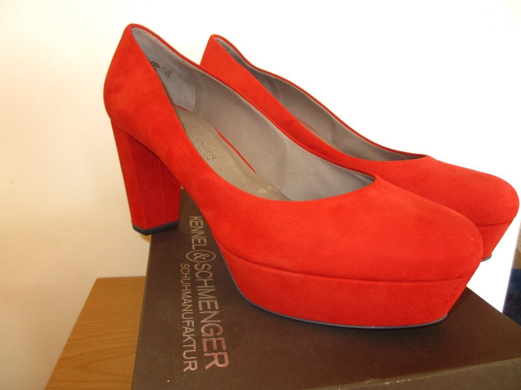 Kennel & Schmenger 7,5 suede plateau pumps rood NIEUW, Pumps, Nieuw, Ophalen of Verzenden, Kennel & Schmenger