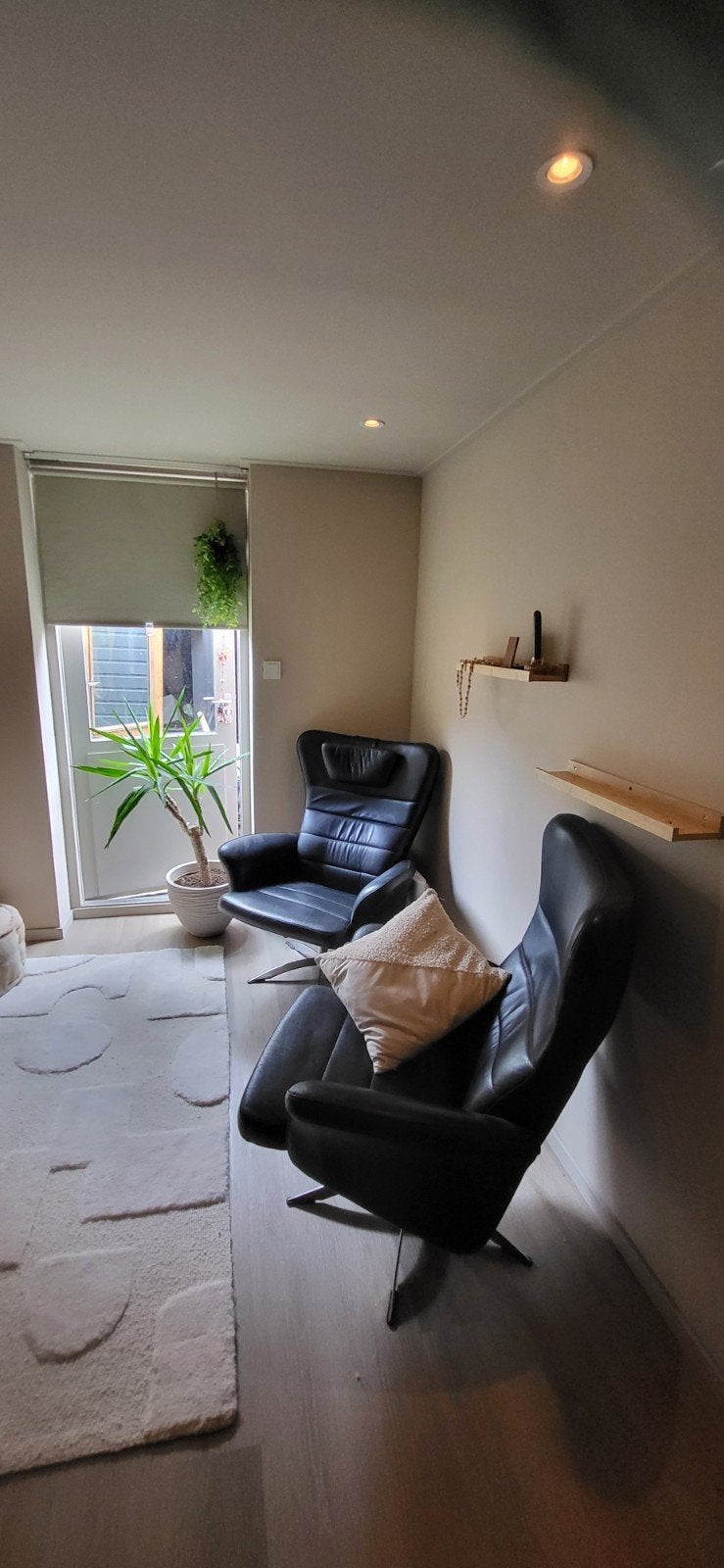 2 comfortabele draai relaxstoelen, Ophalen, Relax, Gebruikt, Leer