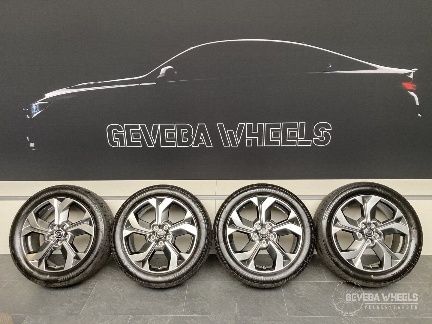 18” originele Mazda MX-30 velgen + banden 5x114.3 9965777080, 18 inch, -, -, Banden en Velgen
