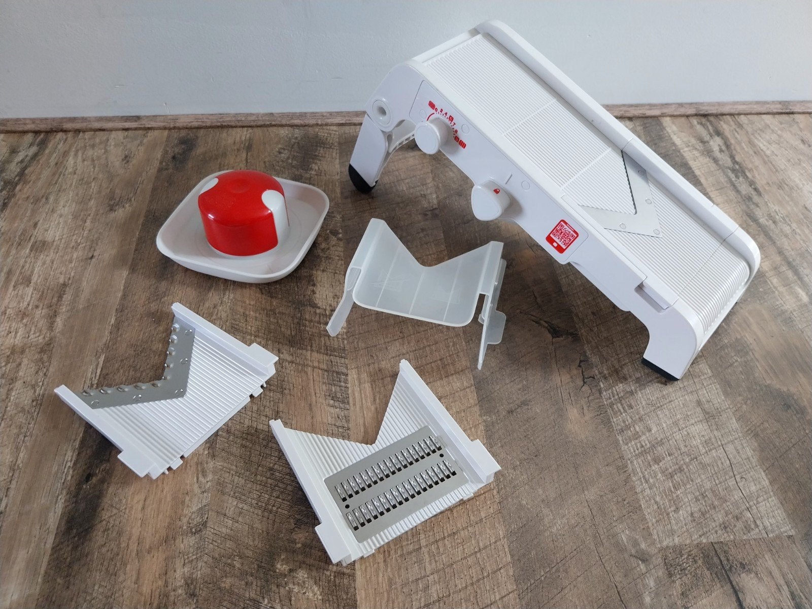 Tupperware Mandoline Junior - Wit/Rood, Huis en Inrichting, Ophalen of Verzenden