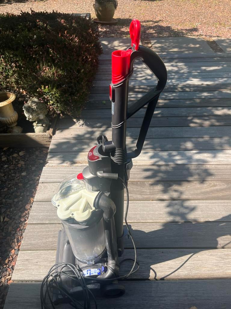 Dyson DC33 Stofzuiger - Goed werkend met accessoires, Ophalen, Gebruikt, Reservoir, Minder dan 1200 watt