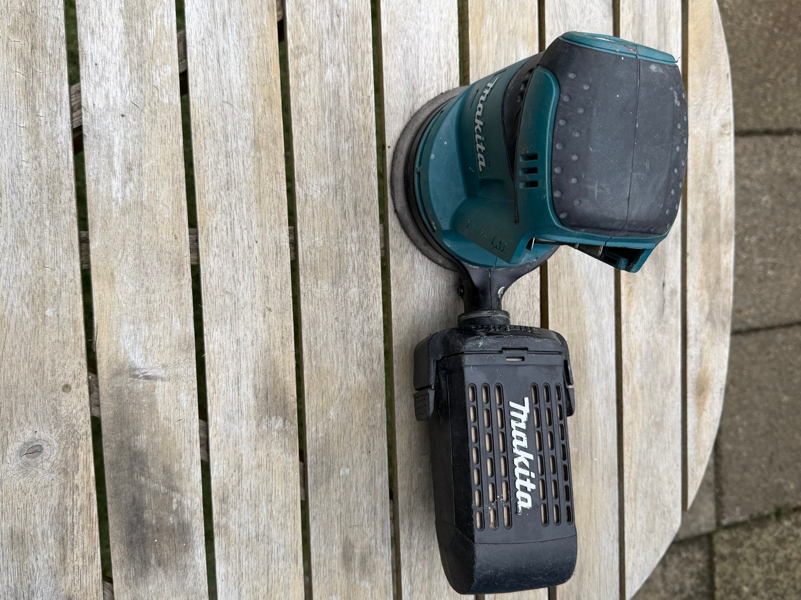 Makita Excentrische Schuurmachine - Gebruikt, Doe-het-zelf en Verbouw, Ophalen of Verzenden, Gebruikt, Minder dan 600 watt, Excentrische schuurmachine