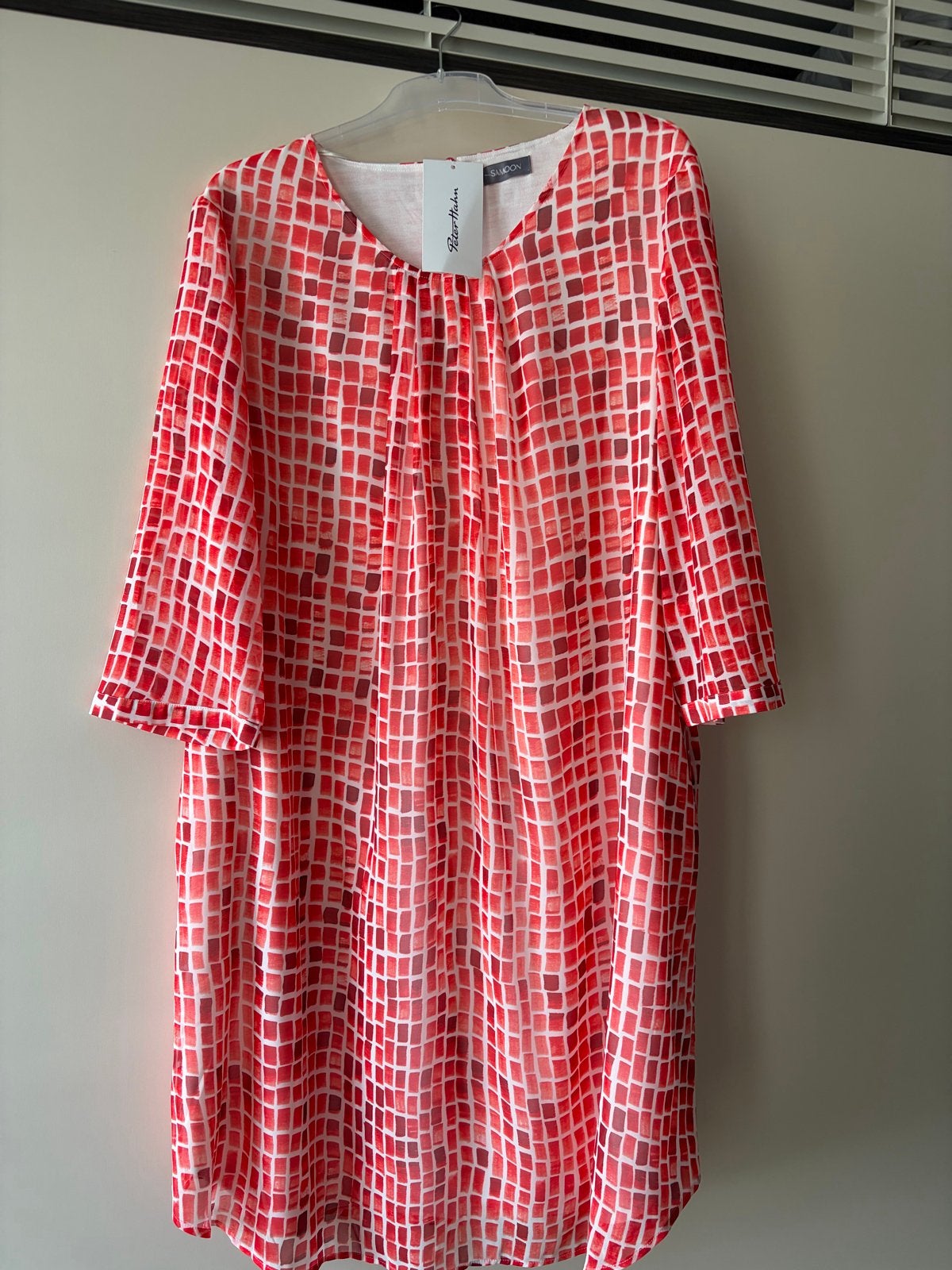 Nieuwe Peter Hahn Samoon jurk rood/wit maat 48, Maat 46/48 (XL) of groter, Nieuw, Ophalen of Verzenden, Knielengte