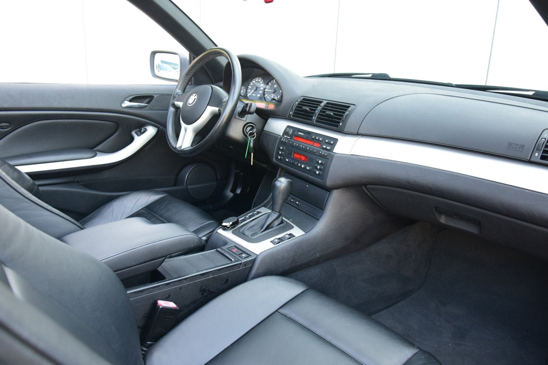 BMW 3 Serie Cabrio 318Ci Executive Automaat Leer Titansilver, Auto's, Automaat, Achterwielaandrijving, Cabriolet, 4 stoelen