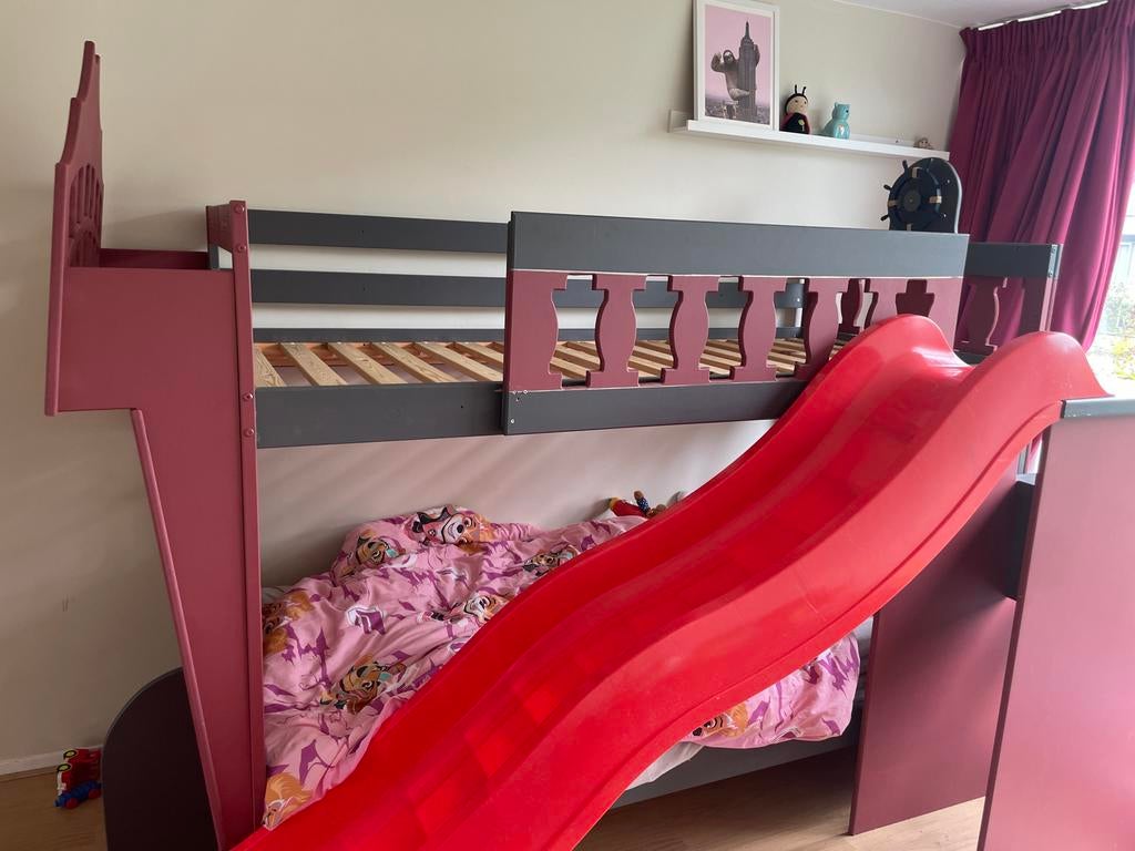 Piratenbed met glijbaan, gemaakt van IKEA hoogslaper, Kinderen en Baby's, Kinderkamer | Bedden, Ophalen, 85 tot 100 cm, Gebruikt