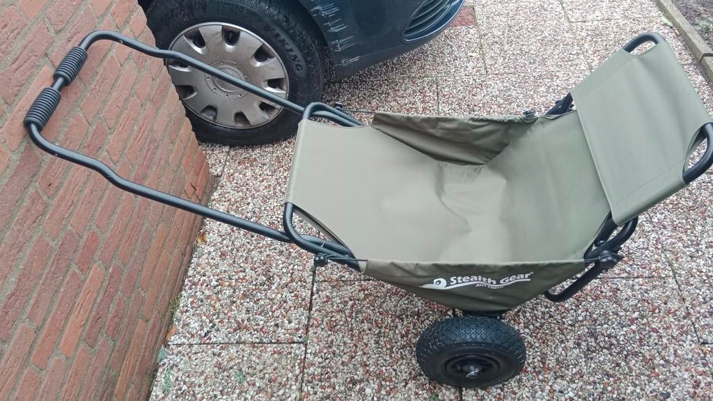 Vis zit kruiwagen stoel, Ophalen
