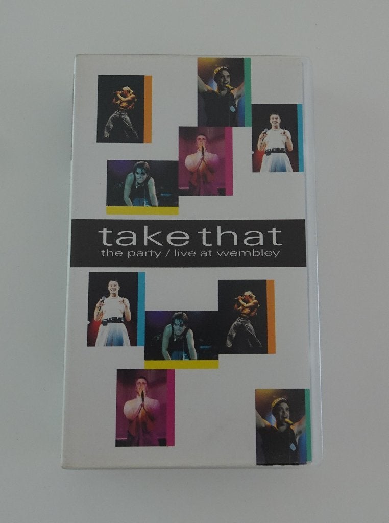 Take That - The Party / Live At Wembley op VHS 1993, Alle leeftijden, Ophalen, Zo goed als nieuw