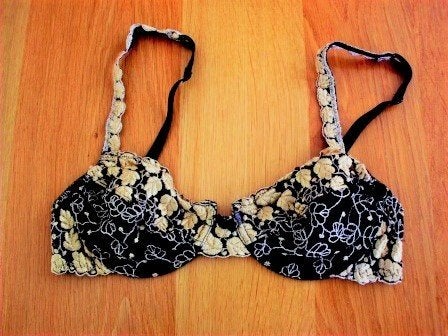 BH 70B Hunkemöller beugelmodel zwart-goudkleurig prima staat, Hunkemöller, Ophalen of Verzenden, Meerkleurig, BH