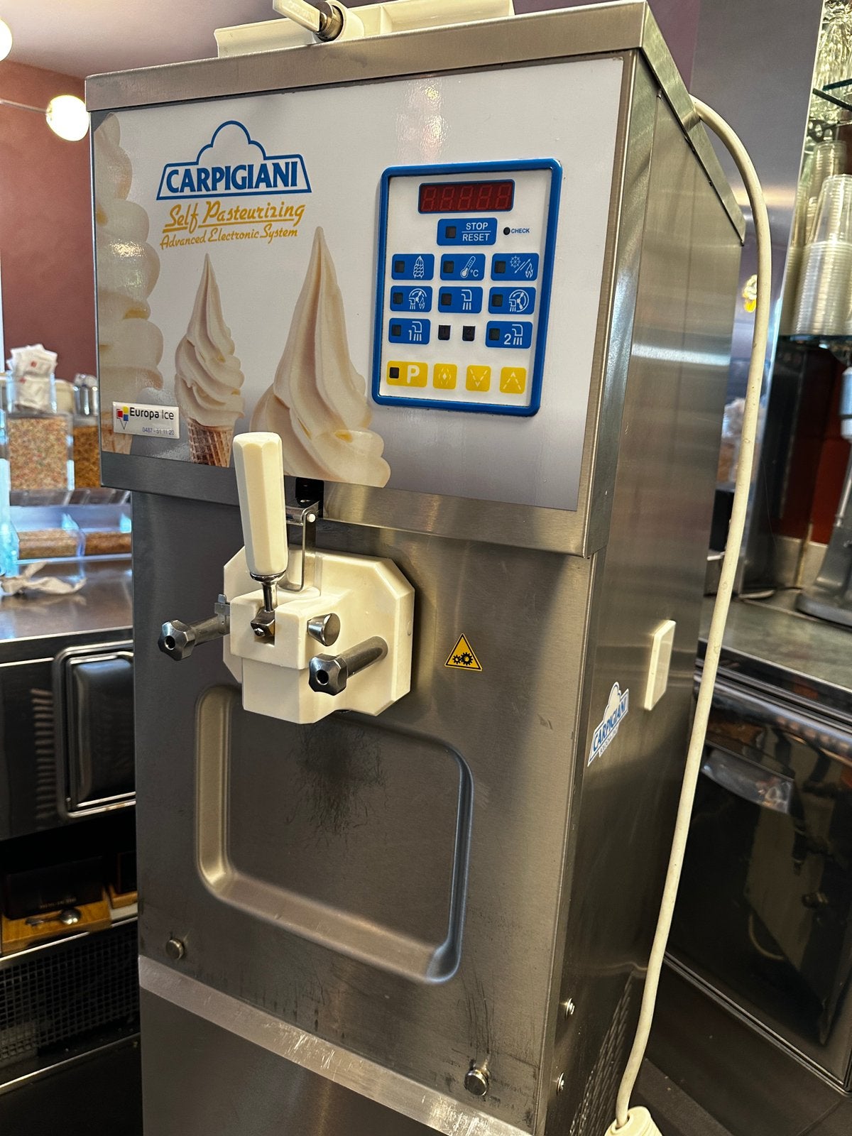 Carpigiani AES 261 softijsmachine, Zakelijke goederen, Horeca | Keukenapparatuur, Ophalen