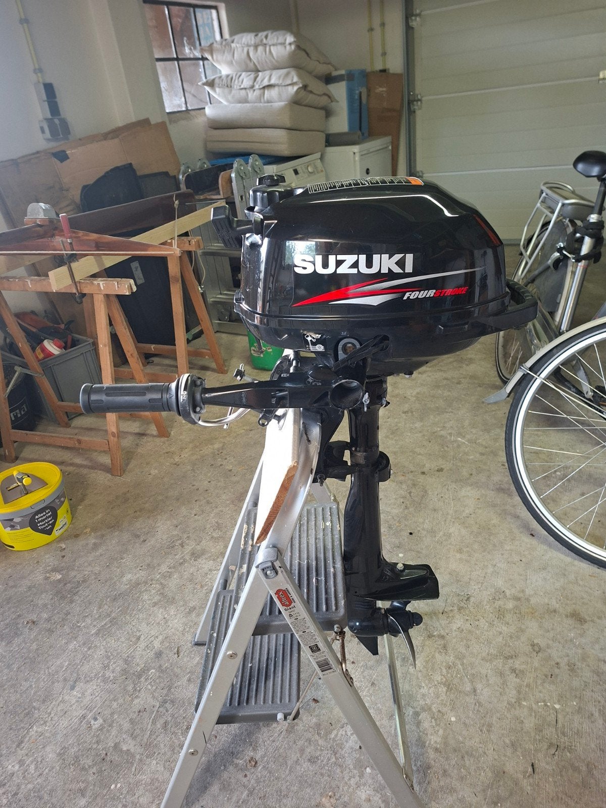 Suzuki 2.5 kortstaart, Ophalen, Minder dan 5 pk, Viertaktmotor, Zo goed als nieuw