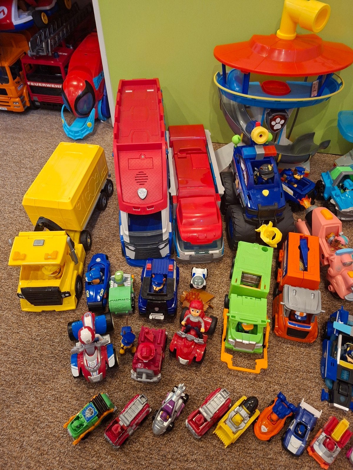 Grote Paw Patrol set met uitkijktoren en voertuigen, Ophalen of Verzenden, Gebruikt