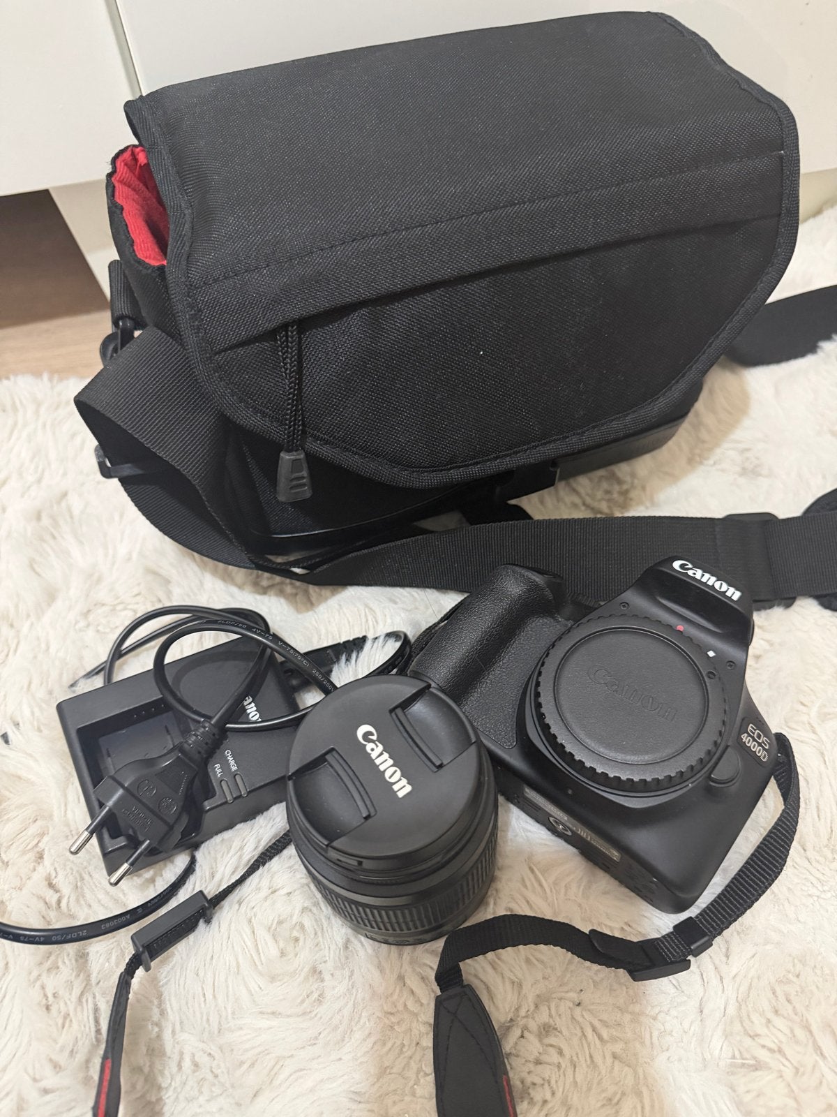 Canon EOS 4000D Spiegelreflexcamera met lens en tas, Ingebouwde flitser, Spiegelreflex, Canon, Ophalen of Verzenden