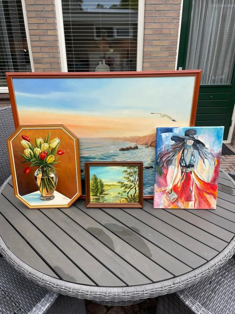 Te koop: Set van 4 schilderijen – diverse stijlen, Ophalen