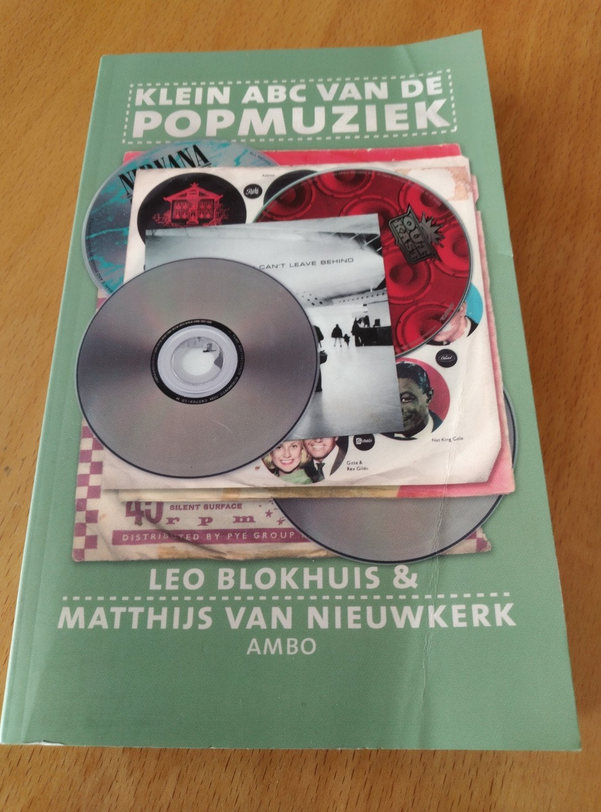 Klein ABC van de Popmuziek - Leo Blokhuis/ M. van Nieuwkerk, Boeken, Ophalen of Verzenden, Nieuw, Algemeen, Leo Blokhuis & Matthijs van Nieuwkerk