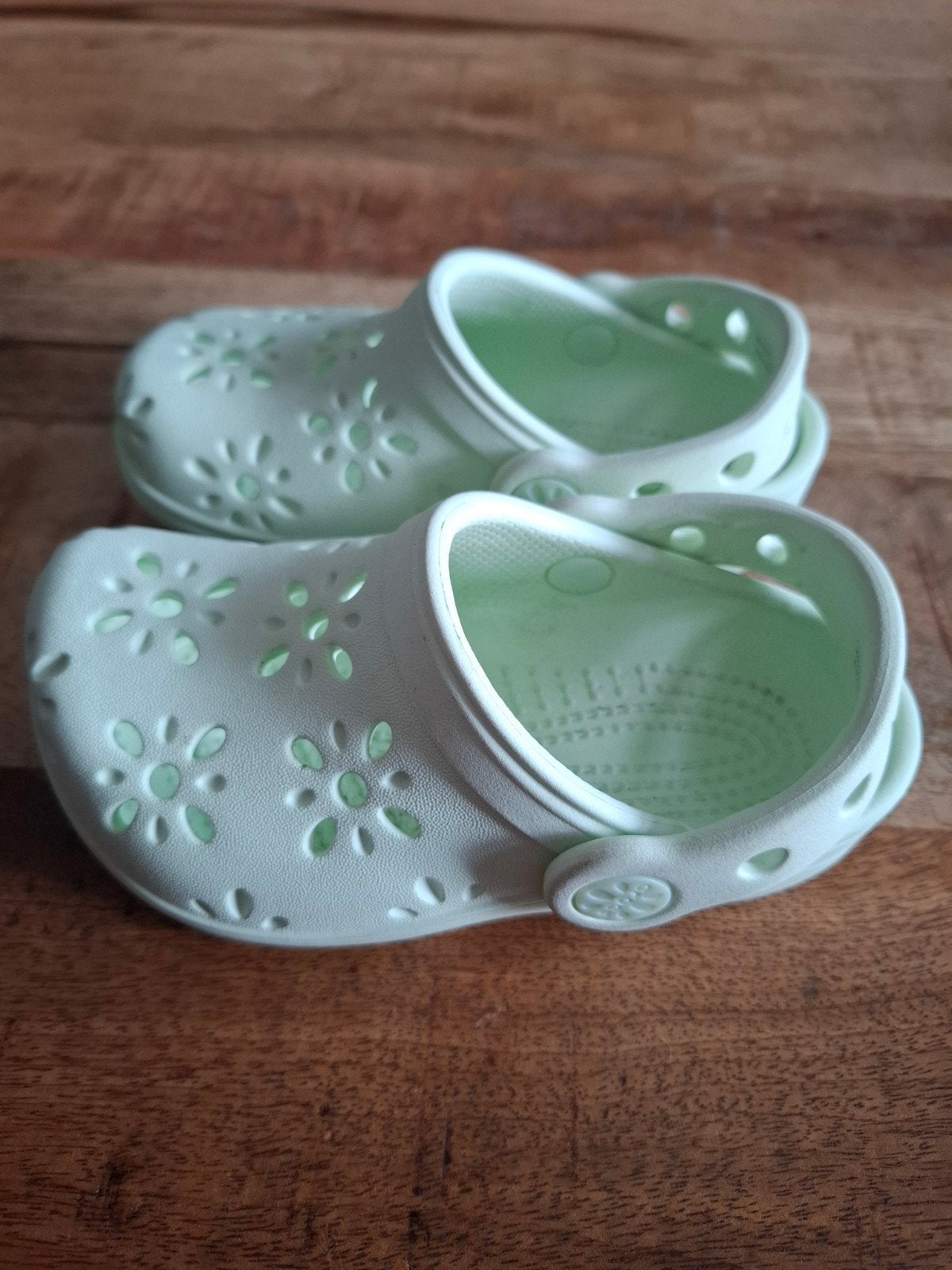 Lichtgroene Crocs maat 24/25 - weinig gedragen, Ophalen, Crocs, Jongen of Meisje, Schoenen