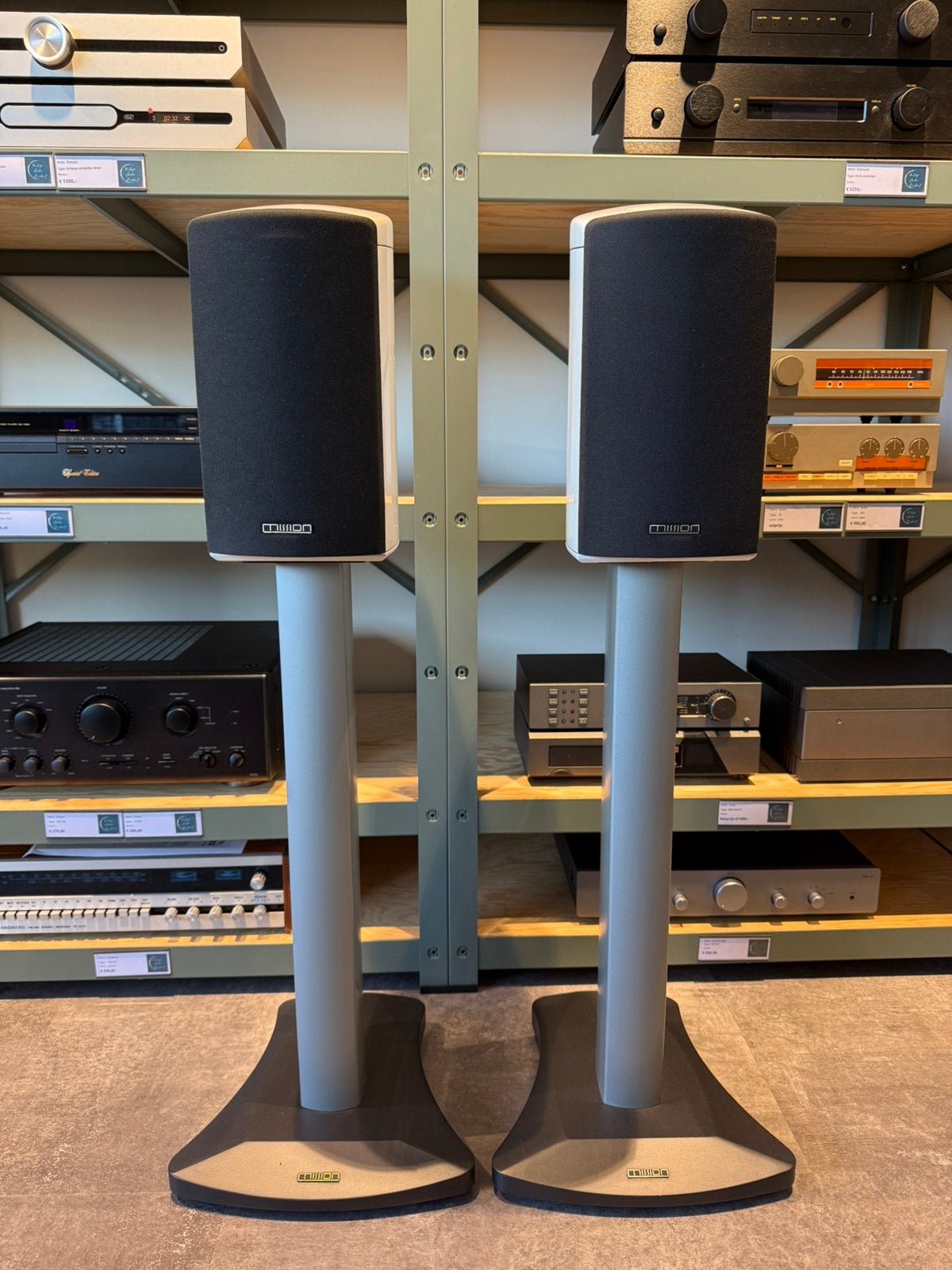 Mission e52, met stands, nieuwstaat, garantie, Ophalen, Contact@vintageaudiobreda.nl, Inclusief standaarden, Zo goed als nieuw