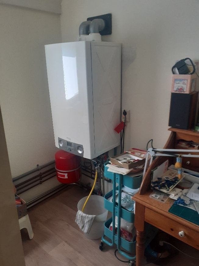 Remeha Evita HRe cv ketel, Doe-het-zelf en Verbouw, Verwarming en Radiatoren, Ophalen, 30 tot 80 cm, Gebruikt, Hoog rendement (Hr)