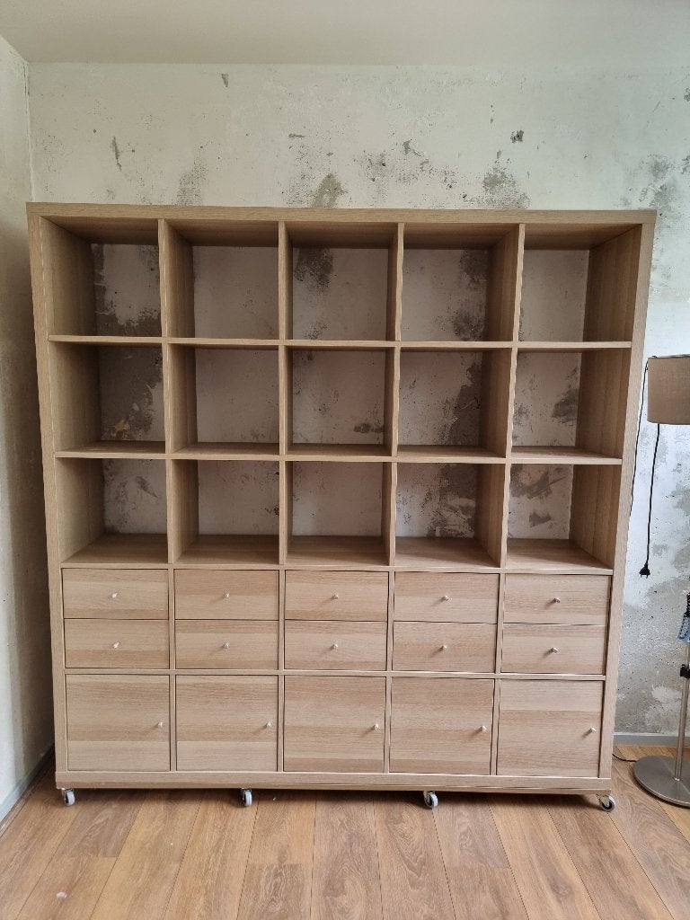 Ikea Kallax vakkenkast, Ophalen, Overige materialen, Met deur(en), 150 tot 200 cm